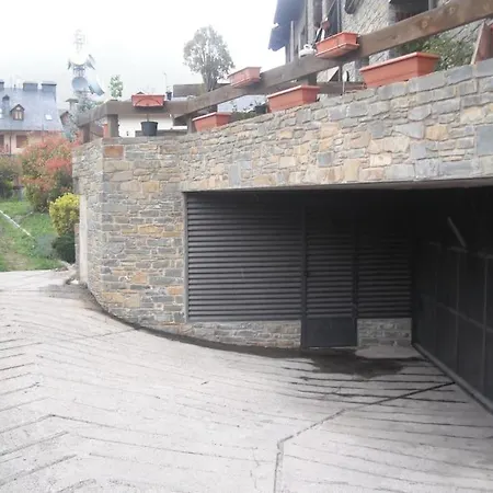 Duplex Abuhardillado En Apartamento Esterri d'Àneu